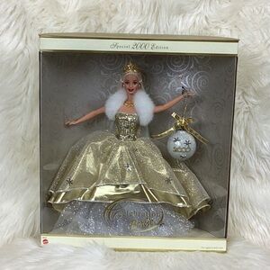 Vtg. Happy Holidays Barbie Special 2000 Edition
